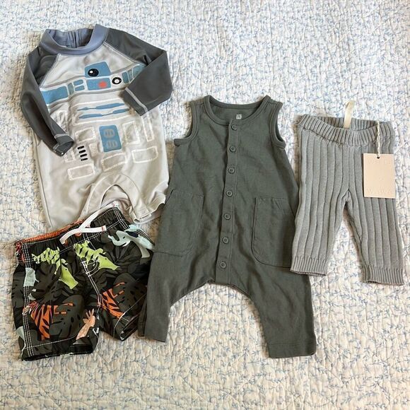 Baby boys 0/6 months summer bundle Includes - Picture 1 of 10